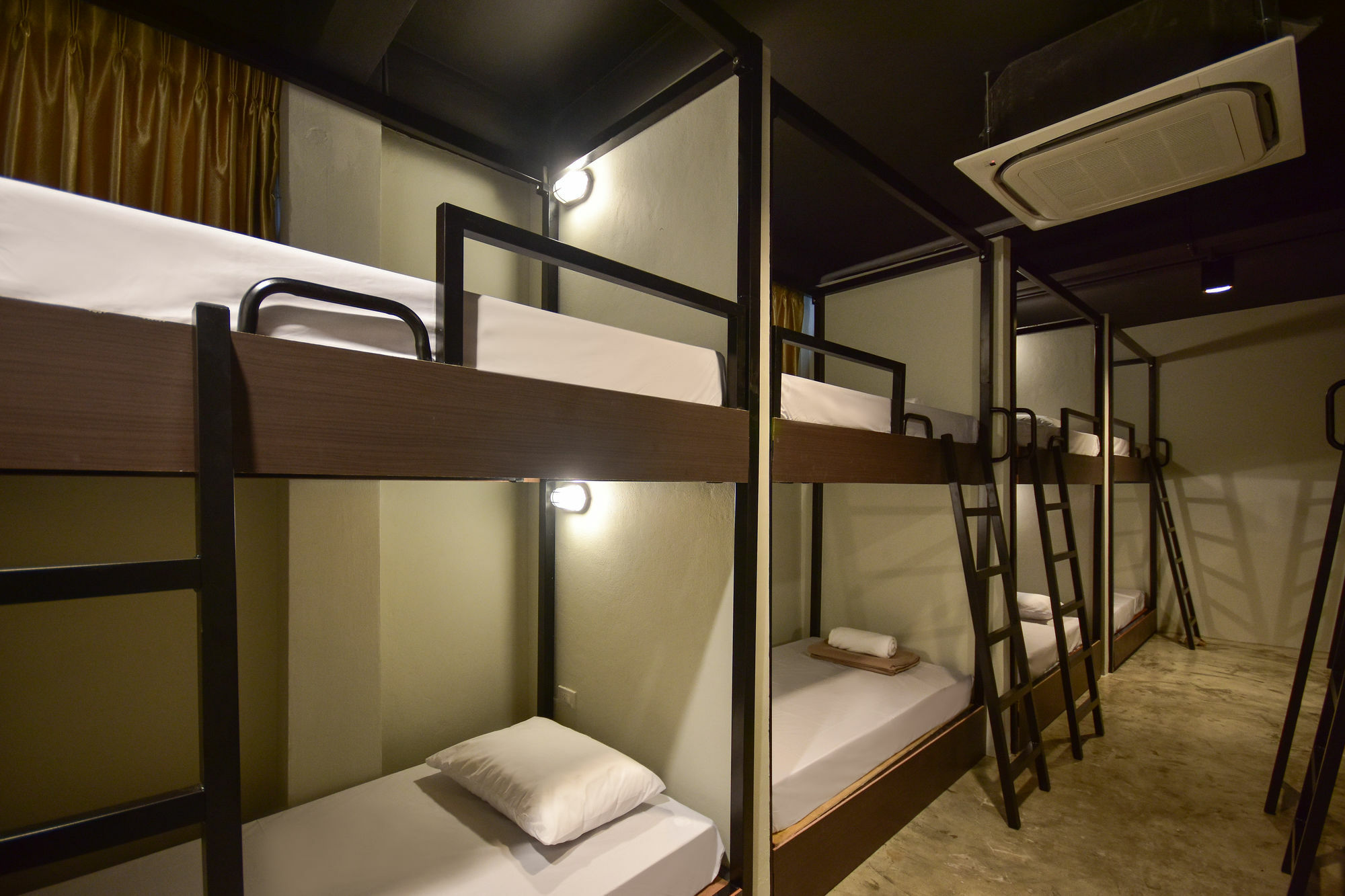 Inn Stations Hostel Bangkok Exterior foto